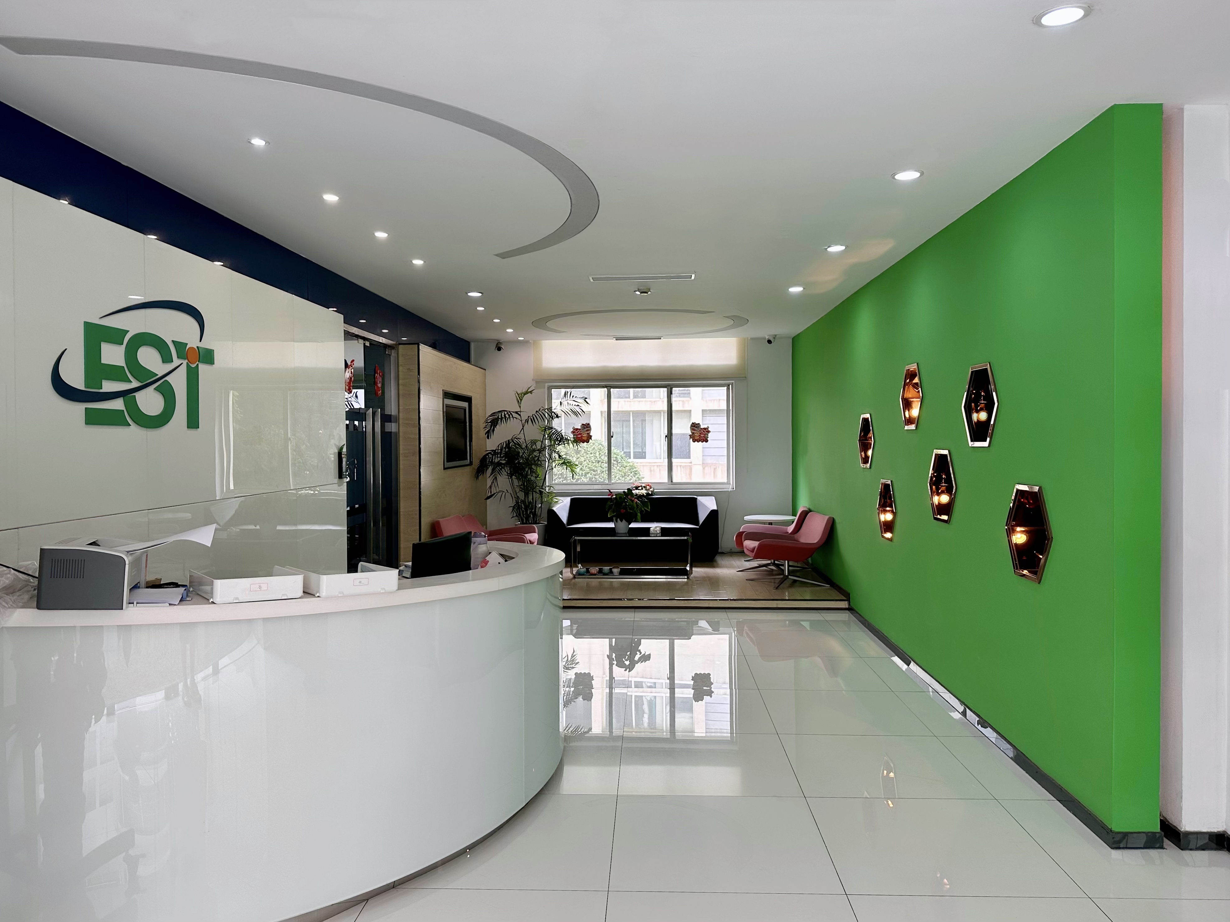 ABUIABACGAAgxanuxQYolbHtyAMw8R44kxc